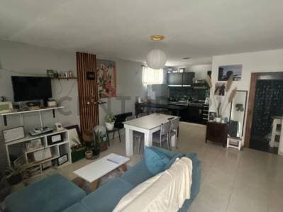 Oportunidad en Berisso - 3 departamentos en un mismo lote - Principal