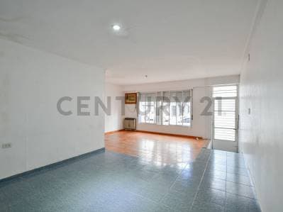 VENTA CASA 3 DORMITORIOS LA PLATA 190M2 - 2