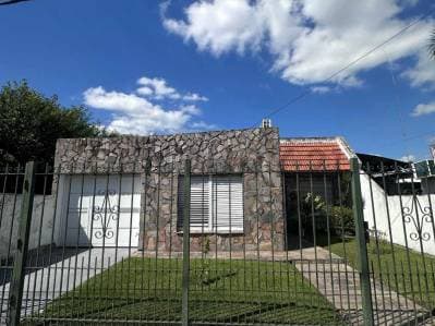 CASA EN VENTA BERISSO - 2