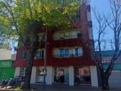 Local comercial a la calle, La Plata - 2