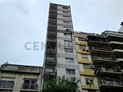 Dos ambientes con cochera en venta en BOEDO - Principal