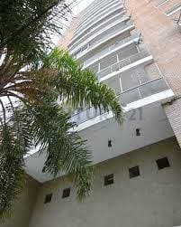 ALQUILER – DEPTO. 3 AMBIENTES C/BALCÓN CORRIDO – PISO 11 AL FRENTE CON COCHERA Y BAULERA - 3