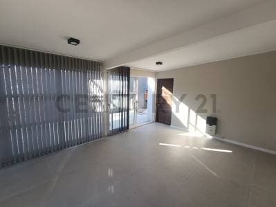 SE VENDE PH MODERNO EN BARRIO SAN MARTÍN CON TODOS LOS SERVICIOS - 4