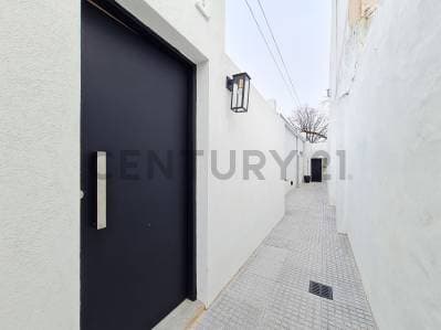 Departamento de 2 dormitorios con patio en venta en La Plata - 5