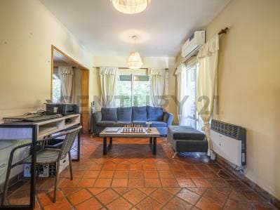 Venta Casa 4 amb con quincho pileta y cochera Los Abedules - 5