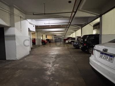 VENTA COCHERA EN SAN NICOLAS - Principal