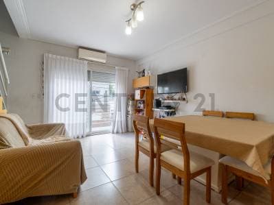 Venta Depto tipo Dúplex 3 Ambientes con Balcón y Cochera Cubierta - Santos Lugares - Principal