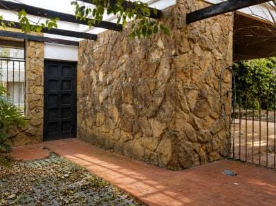 CASA EN VENTA A REFACCIONAR EN RINGUELET - 4
