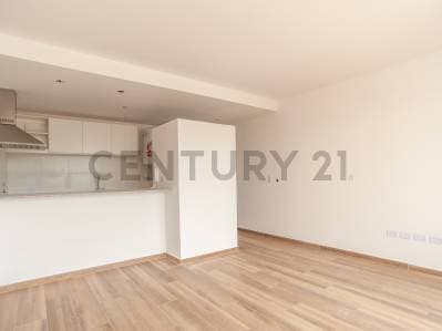 DEPARTAMENTO EN VENTA EN LA PLATA TIPO MONOAMBIENTE EN POZO - Principal