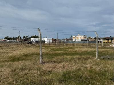 Lote en venta en Barrio Savoia - 4