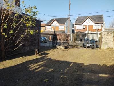 Lote 320 m2 en san justo con casa a refaccionar - Principal