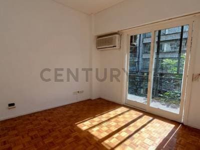 VENTA | 3 AMBIENTES CON DEPENDENCIA EN ALMAGRO | MUY LUMINOSO CON BALCÓN - 5