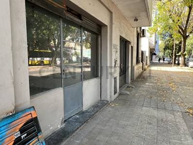 Local en alquiler en La Plata - Principal