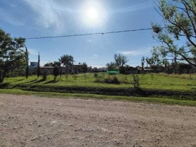 LOTE EN TDS 2 LINDERO A PUERTO ROLDAN - 5
