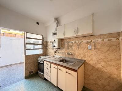 VENTA DEPARTAMENTO VILLA REAL CON PATIO Y BALCON - 2