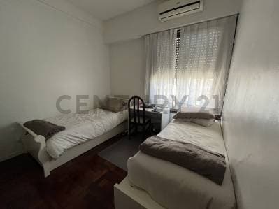 VENTA TRES AMBIENTES BARRACAS - 5