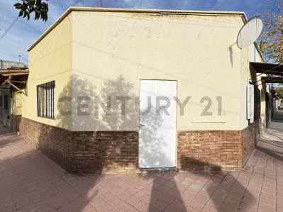 Venta de casa y departamento o negocio comercial - 2