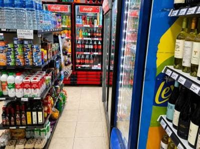 Fondo de Comercio en Venta | Excelente Ubicación a ½ Cuadra de Colegio y Hospital Rivadavia - 4