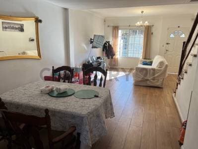 HERMOSO TRIPLEX CON JARDIN Y PILETA - 3