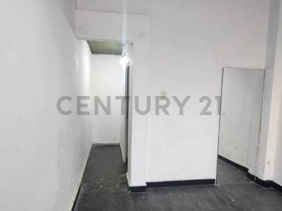 Alquiler Local Comercial 3 x 7 m | Excelente Ubicación sobre Brandsen | A metros del Hospital de Itu - 4