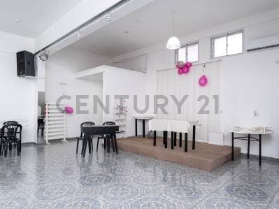 SALON DE EVENTOS EN VENTA EN LA PLATA - 4