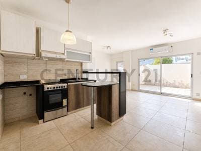 VENTA MONOAMBIENTE CON PATIO EN VILLA PUEYRREDÓN – APTO CREDITO - Principal
