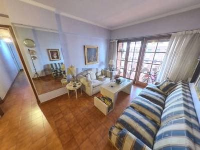 Departamento 5 ambientes a la calle con cochera Plaza Mitre - 3
