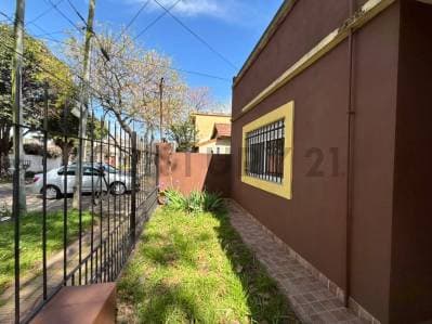 Casa 4 ambientes alquiler anual – Florida Oeste - 3