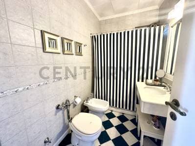 VENTA DEPARTAMENTO 4 AMBIENTES - AVELLANEDA - 4