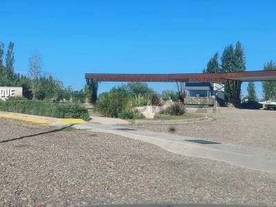 VENTA DE TERRENO EN BARRIO RESIDENCIAL EL BOSQUE - Principal