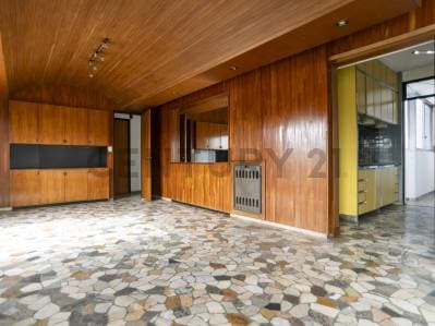 Departamento en venta en La Plata de cuatro habitaciones - Principal