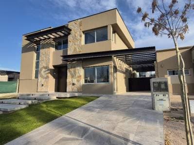 CASA EN ALQUILER BARRIO CIRO DE VIEYTES, MAIPÚ, MENDOZA - 2