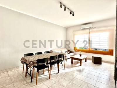 CASA 3 AMBIENTE VENTA CASTELAR NORTE APTA CREDITO - Principal