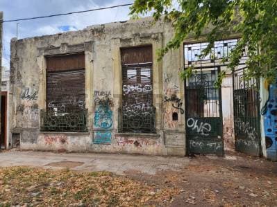 65 entre 8 y 9 LOTE EN VENTA LA PLATA INVERSION - Principal