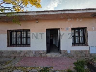 CASA PARA RECICLAR – DORREGO, GUAYMALLÉN - Principal