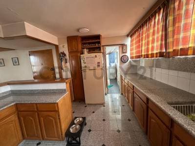 VENTA 4 AMBIENTES CON COCHERA Y BAULERA, SIN BALCÓN, LUMINOSO, V.del PARQUE - 5