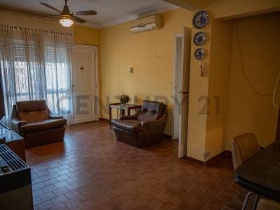 80 BIS ENTRE 120 Y DIAGONAL 620 Casa 2 dormitorios en venta Villa Elvira - 3