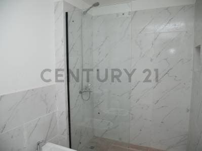 Venta de monoambiente a estrenar en Floresta - 2
