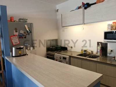 VENTA DEPARTAMENTO SEMIPISO 3 AMBIENTES Y COCHERA CUBIERTA - TIGRE CENTRO - 4