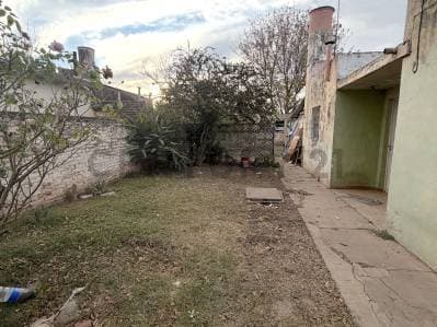 PROPIEDAD A RECICLAR EN LOTE DE 270 M2, A METROS DE AVENIDA EVA PERÓN. VENADO TUERTO - 4