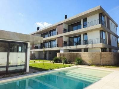 DEPARTAMENTO DE 2 DORMITORIOS CON COCHERA EN VENTA EN CITY BELL - Principal