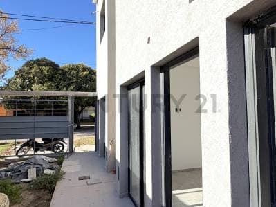 DUPLEX A ESTRENAR DE UN DORMITORIO CON COCHERA - 4