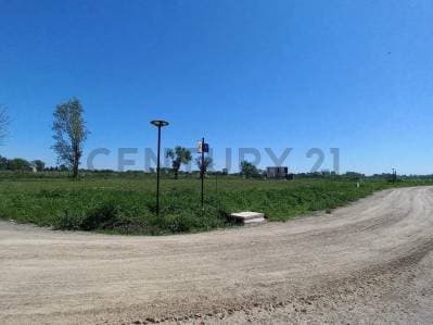 LOTE INTERNO EN VENTA UBICADO EN BARRIO RIBERA - Principal