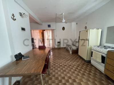 Venta Departamento 3 ambientes con terraza propia en Santa Teresita Pleno centro - 3