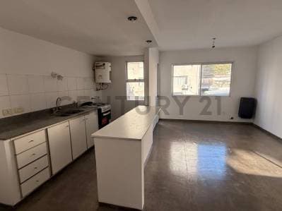 Departamento en Venta de 1 dormitorio, dos ambientes, en La Plata, Buenos Aires . - 3