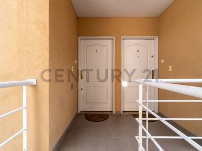 Venta Depto tipo Dúplex 3 Ambientes con Balcón y Cochera Cubierta - Santos Lugares - 3
