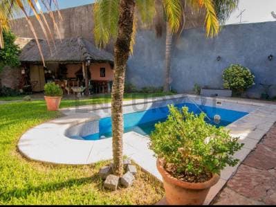 Casa con pileta y quincho | 3 dormitorios | Lote de 236 m² | Loma Hermosa - Principal