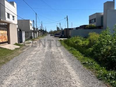 Lote en venta en calle 3 y 500 Gonnet - 3