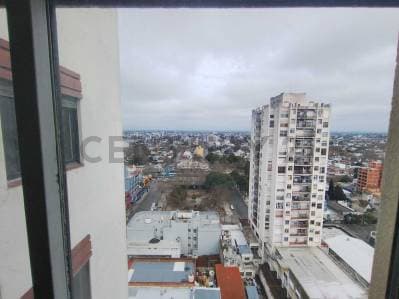 DEPARTAMENTO EN VENTA EN EL CENTRO DE QUILMES - 3