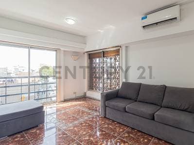DEPTO 3 AMBIENTES EN AVELLANEDA CON BALCON FRENTE - Principal